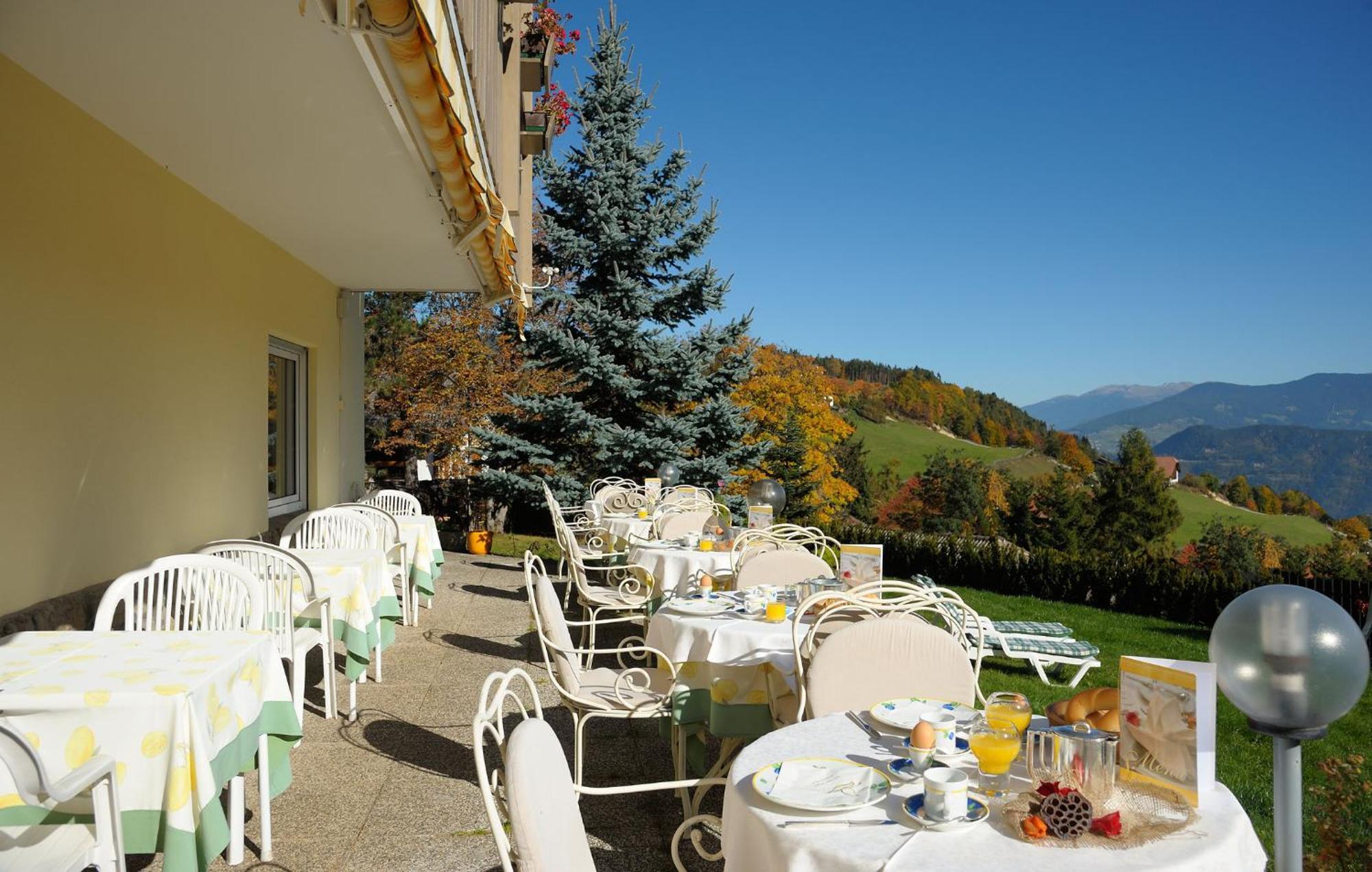 קוללבו Hotel Dolomitenblick מראה חיצוני תמונה